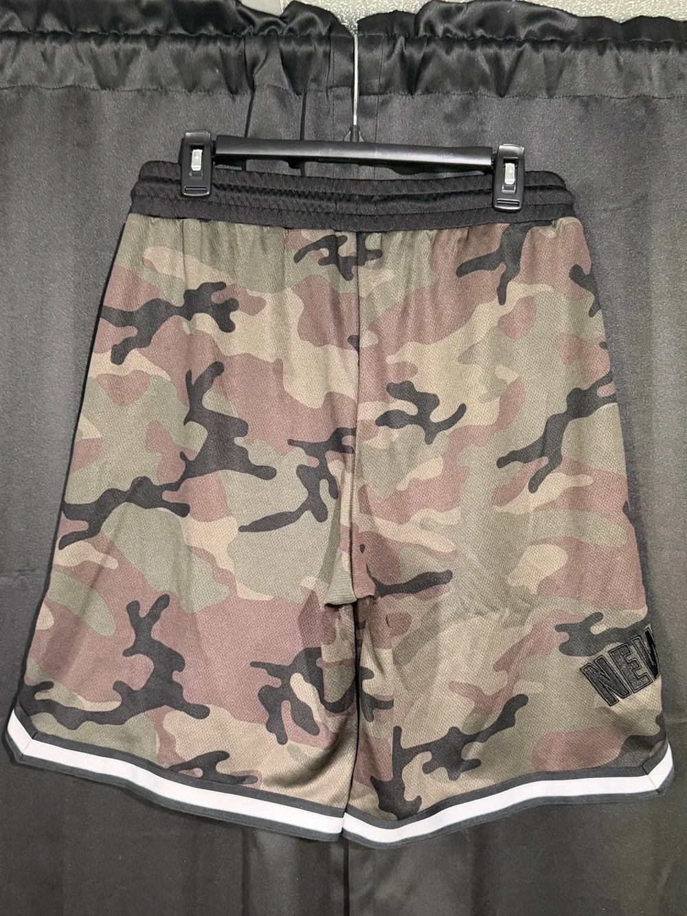 H&M Men’s Camouflage Athletic Shorts in Green and Brown